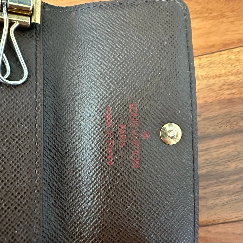 Vintage Authentic Louis Vuitton Damier Ebene 4 Key Holder - Unisex